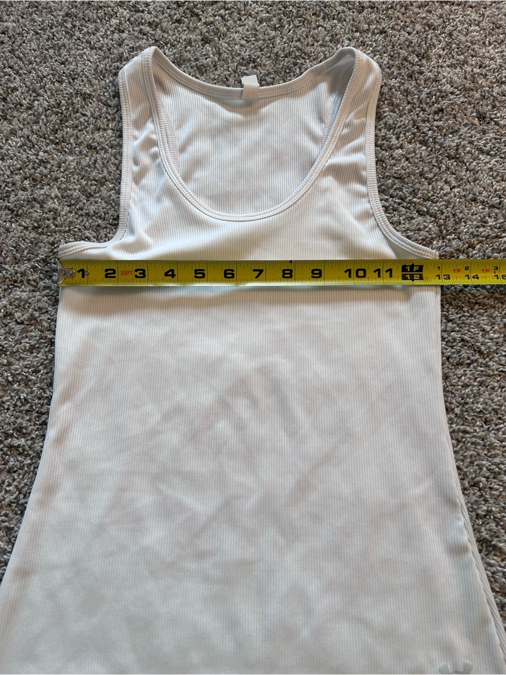 Under Armour White Racerback Performance Tank - Picture 3 of 4